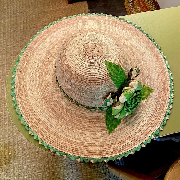 Straw hat for women - Picture 1 of 4